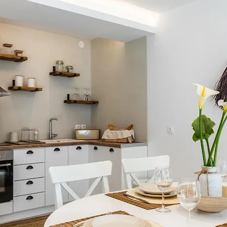 Sea Escape Apartment