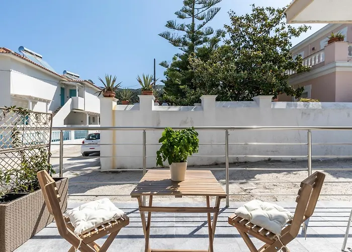 Apartment Sea Escape *