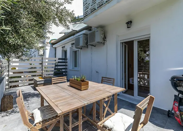 Apartment Sea Escape *