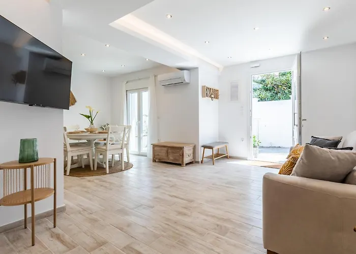 Apartment Sea Escape